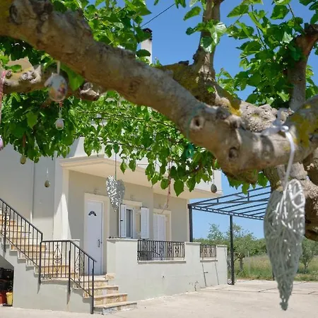 Morfis Getaway 公寓